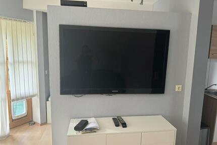 Helle 1,5 Zi DG-Wohnung mit Balkon - Rötz