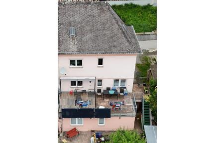 Charmante Doppelhaushälfte mit Ausbaupotenzial - Höhr-Grenzhausen