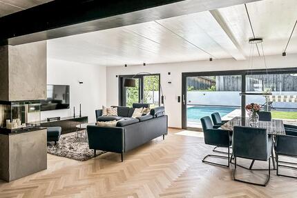 Neuwertige DHH (218 m²) mit Salzwasser-Pool, A+, provisionsfrei - Andechs