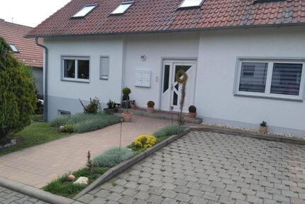 Einraumwohnung Niederzimmern - 215,00&nbsp;EUR Kaltmiete, ca.&nbsp; 27,00&nbsp;m&sup2; in Grammetal (PLZ: 99428)