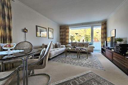 Helle, schöne + moderne 2-Zimmer Wohnung mit Traumbalkon in guter Wohnlage von Rahlstedt! - Hamburg-Rahlstedt