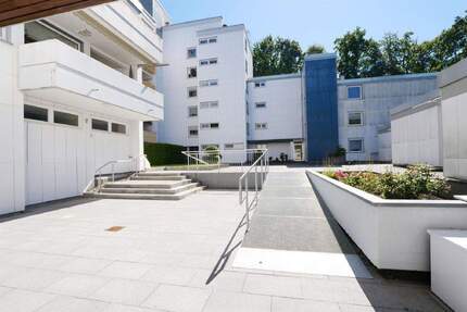 Licht, Ruhe und Lebensqualität - 2,5-Zi-ETW mit großem Balkon und Tiefgaragenstellplatz - Coburg