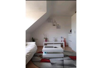 Vollständig möbliert 1.5 Zimmer ab 1.Mai - Essen Stadtbezirk III