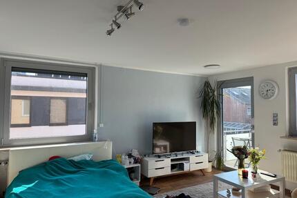 WG Zimmer mit Balkon - 360,00&nbsp;EUR Kaltmiete, ca.&nbsp; 40,00&nbsp;m&sup2; in Braunschweig (PLZ: 38112) Lehndorf-Watenbüttel