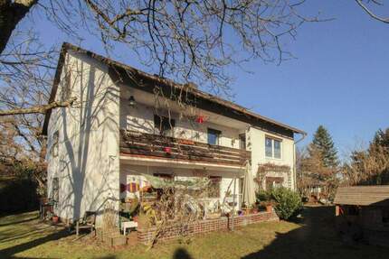 Zweifamilienhaus in gepflegtem Zustand - ideal für Einzug oder Vermietung - Bernried