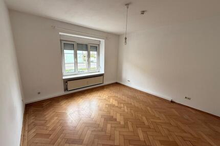 Attraktive 3-Zimmer-Erdgeschosswohnung mit 91 qm2 - Regensburg Brandlberg