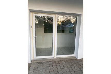 Büro-Praxisräume - 800,00&nbsp;EUR Kaltmiete, ca.&nbsp; 105,00&nbsp;m&sup2; in Ergolding (PLZ: 84030)