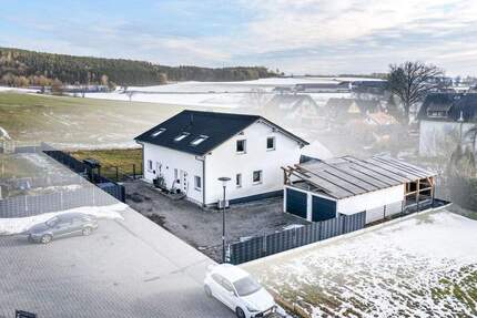 Modernes Zweifamilienhaus mit großzügigem Grundstück in ruhiger Lage! - Neunburg vorm Wald Kröblitz