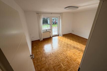 Pendlerzimmer - Apartment - 435,00&nbsp;EUR Kaltmiete, ca.&nbsp; 30,00&nbsp;m&sup2; in Meschede (PLZ: 59872)