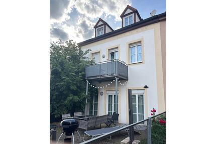 Mehrfamilienhaus mit 3 Wohneinheiten, Fußbodenheizung - Bamberg Bamberg-Ost