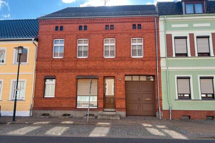 Wohnhaus in Putlitz - 149.000,00&nbsp;EUR Kaufpreis, ca.&nbsp; 115,00&nbsp;m&sup2; in Putlitz (PLZ: 16949)