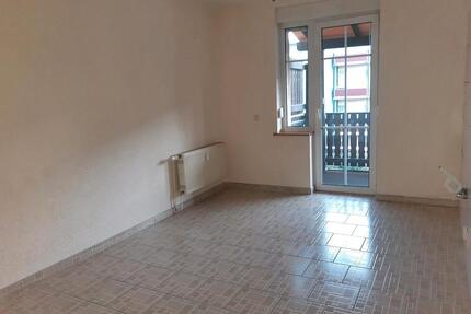 Geräumige 2-Raum Wohnung sanierter Altbau in WSW - Weißwasser (Oberlausitz)