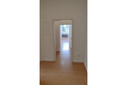 WG - Zimmer in schöner neu renovierten modernen 100mq Wohnung - Deggendorf