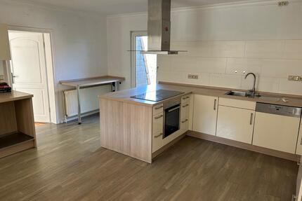 6 ZKB Norden 175qm Wohng. OG Zentrale Lage Bahnhofstr.