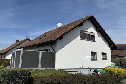 Günstige 3 Zimmer DG-Wohnung in der Grüninger Siedlung - Riedlingen