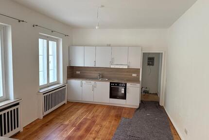 Flensburg, schicke, renovierte 2 Zimmer Wohnung, 69qm, 2.OG