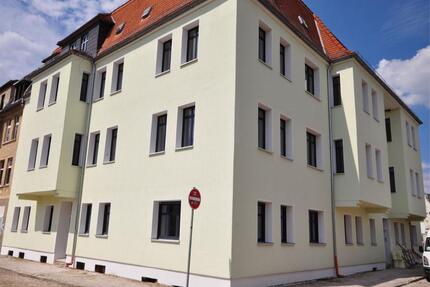 tolle 2--Zi- Whg. mit super Duschbad, Balkon und separater Küche - Magdeburg Beyendorf-Sohlen