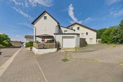 Haus zum Kaufen in Blankenheim 462.000,00 € 629 m²