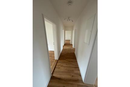 Helle 3-Zimmer-Wohnung mit Balkon in Amberg