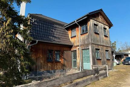 Familienidylle im Grünen- Großzügige 10-Zimmer-Wohnung mit Garten - Königsbrück