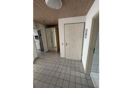 Zentrale Erdgeschosswohnung - TOP Lage - Böblingen