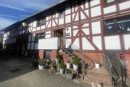Wunderschöne Wohnung mit Keller, Garten und Stehplatz überdacht - Neukirchen