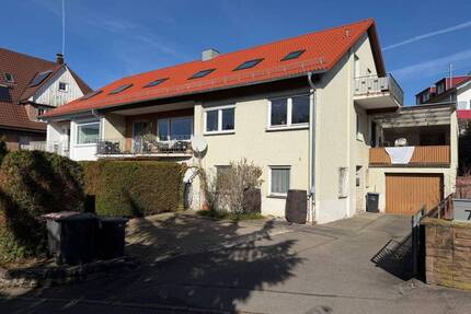 3,5 Zimmer DG-Wohnung mit Balkon in zentraler Lage von Böblingen