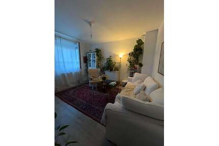 Wohnung zum Kaufen in Stuttgart 245.000,00 € 53 m²