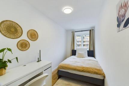 Zentrale 4er WG Neugründung München direkt an der U-Bahn