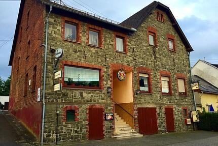 Gemütliches Doppelzimmer in Ötzingen Ideal für Paare Berufstätige