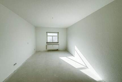 Wir renovieren für Sie! - 520,00&nbsp;EUR Kaltmiete, ca.&nbsp; 87,10&nbsp;m&sup2;&nbsp;Wohnfl&auml;che in Chemnitz (PLZ: 09116) Schönau