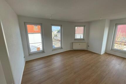 Schöne 2- R. Wohnung, 60 m², im 2.OG in Schönebeck-Salzelmen - Schönebeck (Elbe)