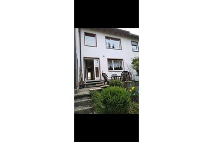 Wg-Zimmer in einem Haus für Weibliche Person zu vermieten für 300 - Hof Christiansreuth