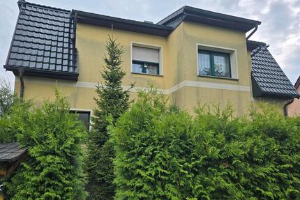 Einfamilienhaus mit grosser Einliegerwohnung. - Peitz