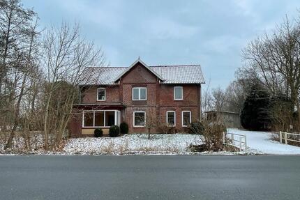 WohnhausMehrfamilienhaus mit großem Grundstück & Baugenehmigung - Bülkau