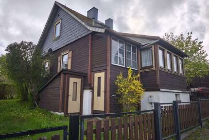 Haus zum Kaufen in Johanngeorgenstadt 55.000,00 € 124.3 m²