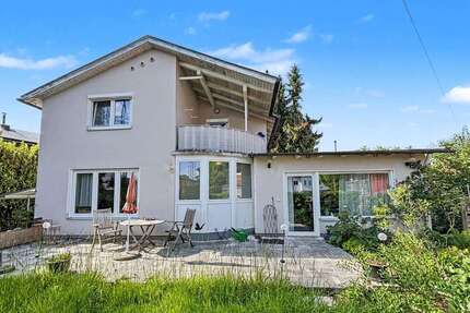 Haus zum Kaufen in Stephanskirchen 775.000,00 € 150 m²