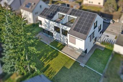 Haus zum Kaufen in Korntal 1.590.000,00 € 208 m²