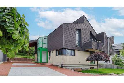 Haus zum Mieten in Reutlingen 2.750,00 € 197 m²