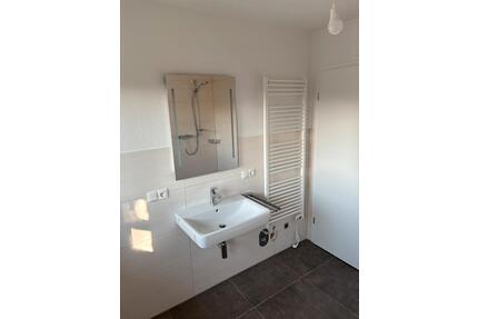 Oberwohnung zu vermieten - 1.100,00&nbsp;EUR Kaltmiete, ca.&nbsp; 120,00&nbsp;m&sup2; in Holdorf (PLZ: 49451)