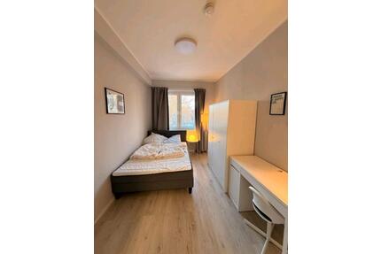 Zwischenmiete Berlin Mitte - 1.365,00&nbsp;EUR Kaltmiete, ca.&nbsp; 70,00&nbsp;m&sup2; in Berlin (PLZ: 13355) Mitte