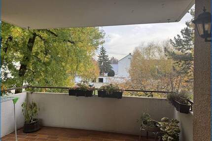 Bezugsfreie, großzügige 4-Zimmer-Wohnung mit Tiefgarage und Balkon in ruhiger Wohnlage in Radolfzell - Radolfzell am Bodensee