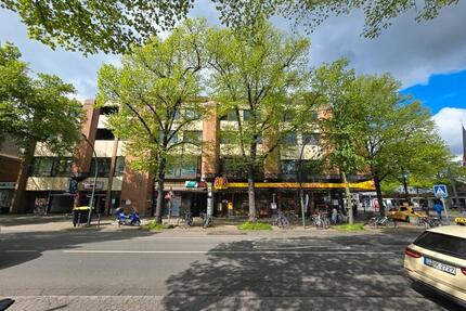 Sanierte 2-Zimmer-Wohnung - Haus mit Aufzug, Bad mit Superplan-Dusche - Düsseldorf Stadtbezirk 9