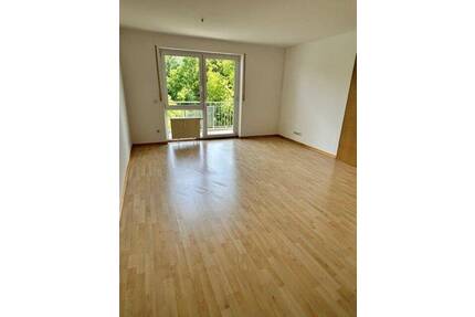 +++ Charmante Dachgeschosswohnung mit Balkon und Tiefgaragenstellplatz +++ - Chemnitz Altchemnitz