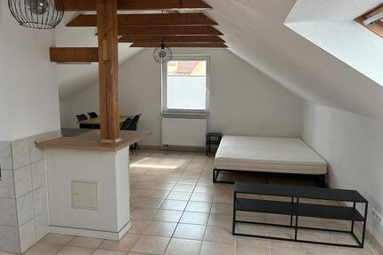 Charmante, teilmöblierte 1,5-Zimmer-Wohnung in ruhiger Bestlage - Pfedelbach