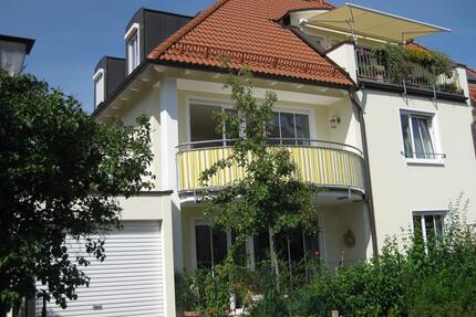 Exklusive, lichtdurchflutete 2-Zimmer Wohnung mit Balkon und Einbauküche in Feldmoching - München Feldmoching-Hasenbergl