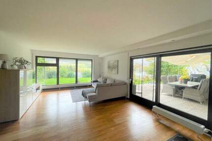 Seltene Gelegenheit 5 12 Zimmerwohnung inkl. Terrasse & Garten sowie TG Stellplatz in guter Lage - Aalen