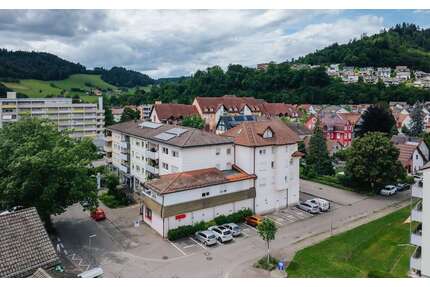 Haus zum Kaufen in Waldkirch 2.200.000,00 € 760 m²