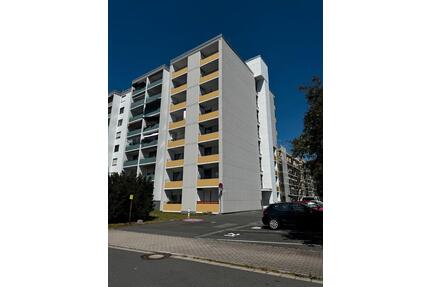 1 Zimmerwohnung, Balkon, Küche, Bad, 38qm II. Stock Neu renoviert - Weiden in der Oberpfalz