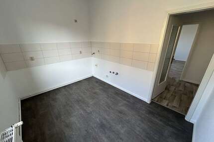 Wohnung zum Mieten in Magdeburg 221,00 € 33.34 m²